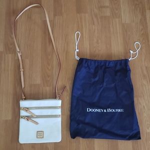 Dooney & Bourke crossbody purse